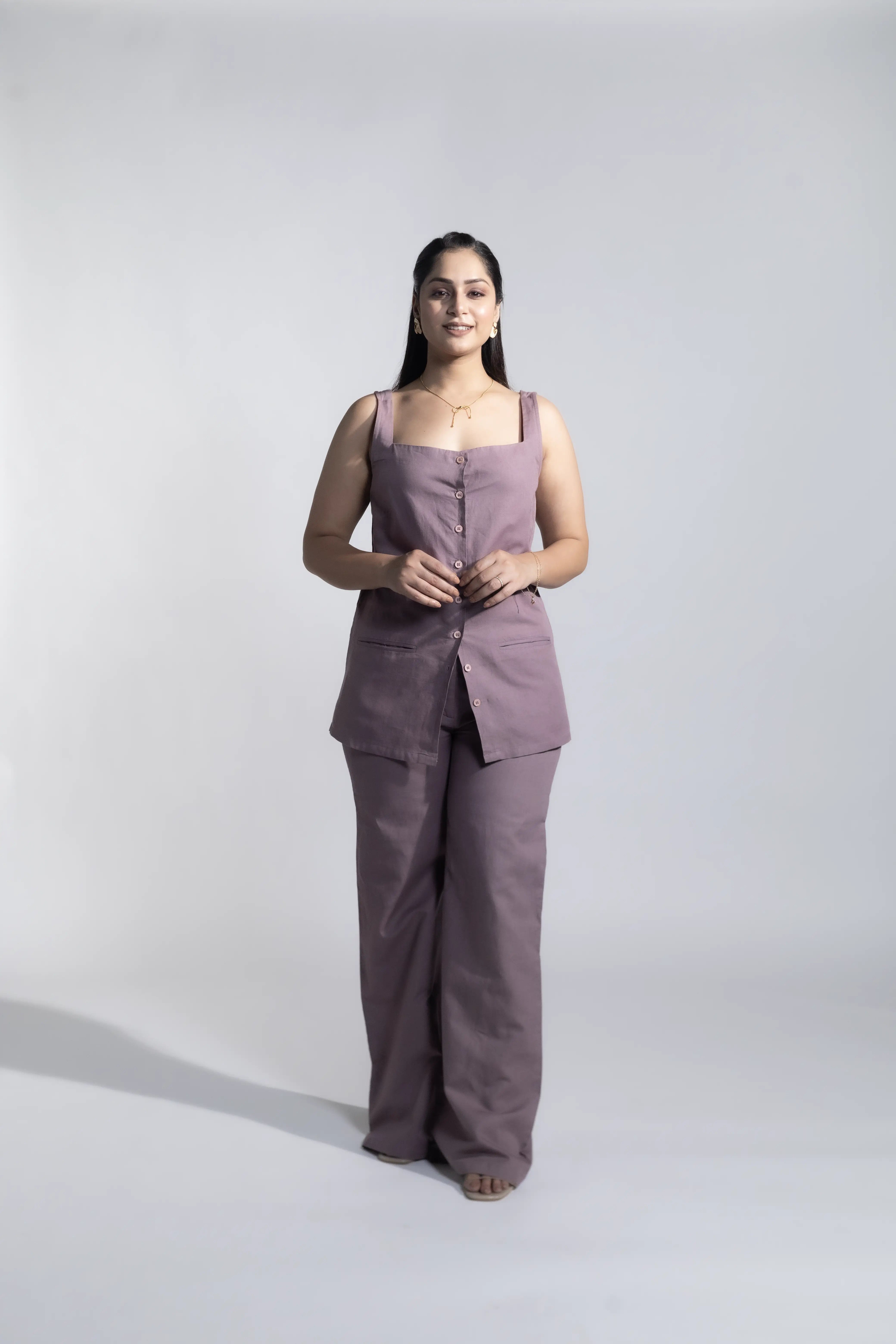 Sleeveless Linen Outfit